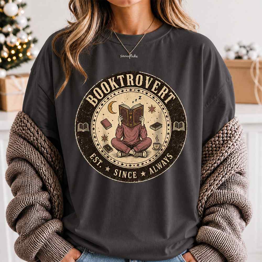 Booktrovert T-Shirt – Funny Gift for Book Lovers & Introverts 2