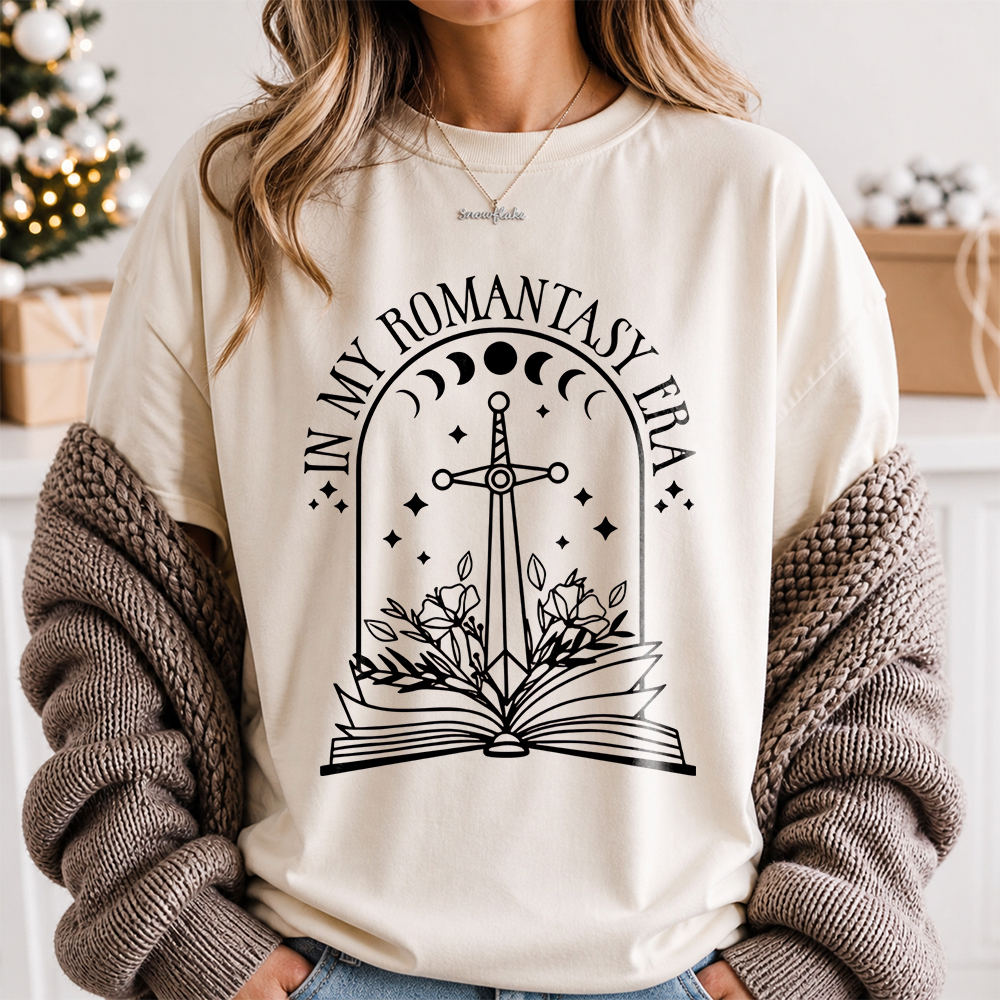 Bookish Book Lover T-Shirt – In My Romantasy Fra Image 3 Bookish Book Lover T-Shirt - In My Romantasy Fra 3