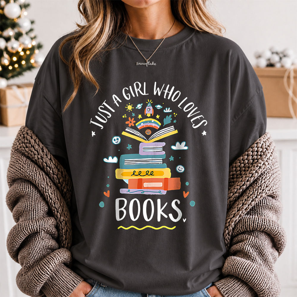 Bookworm Shirt 'Just a Girl Who Loves Books' Quote Tee 2